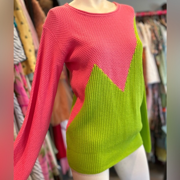 Funky Graph Sweater - Picture 10 of 12